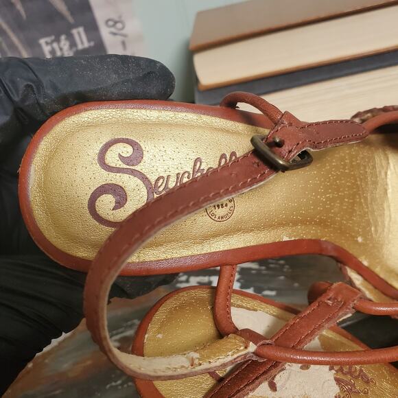 Seychelles Woven Red Leather Wooden Cylinder Heel Ankle Strap US W6 - Picture 6 of 13